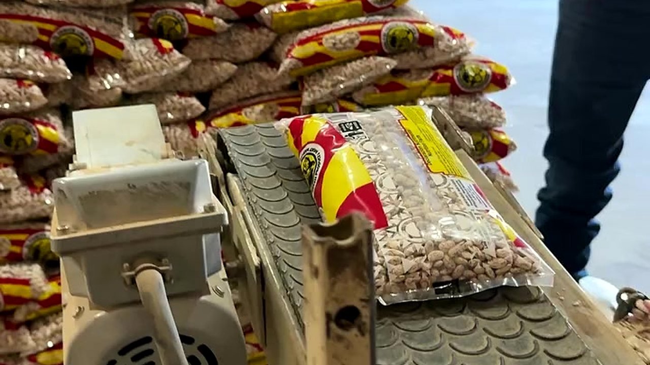 Bolsa terminada saliendo por la banda